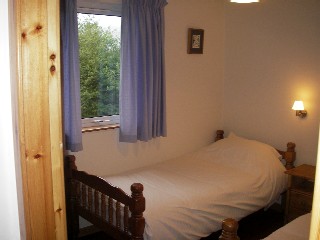 Twin bedroom